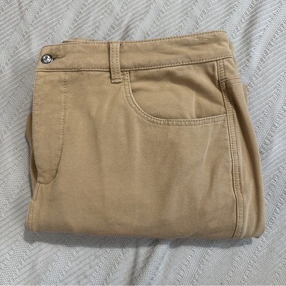 Dream Jeannes by Quacker Factory tan pants, size 14, embellished, stretch - Picture 10 of 10